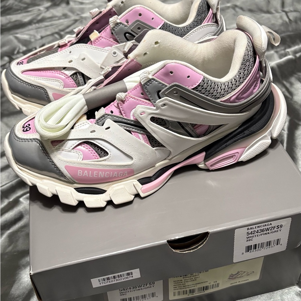 Balenciaga Women's Pink and Gray Sneakers